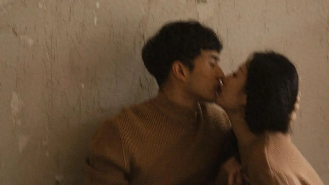 老公出轨还谎话连篇怎么办（老公出轨撒谎，聪明的妻子采用4句话解决）