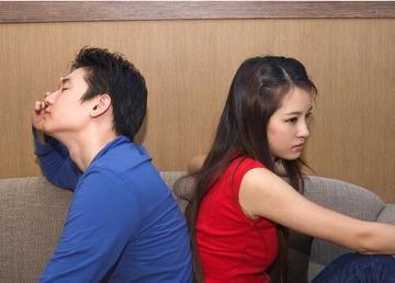 《发现老公有外遇怎么处理为最好？情感专家教你三步智慧应对法》